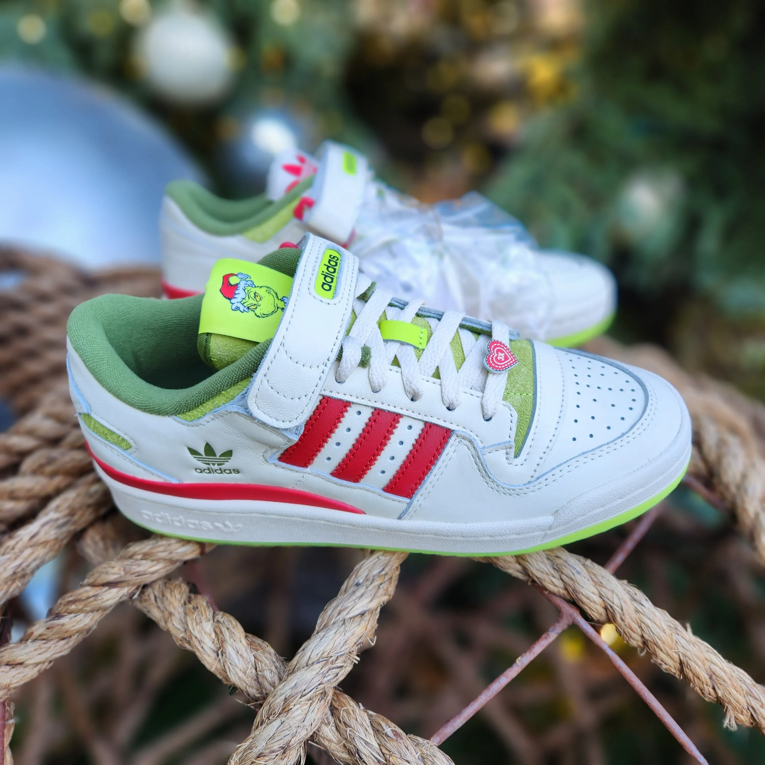 ADIDAS FORUM "THE GRINCH"