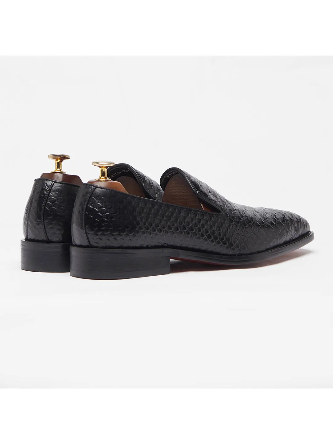 Alligator Slip on Black