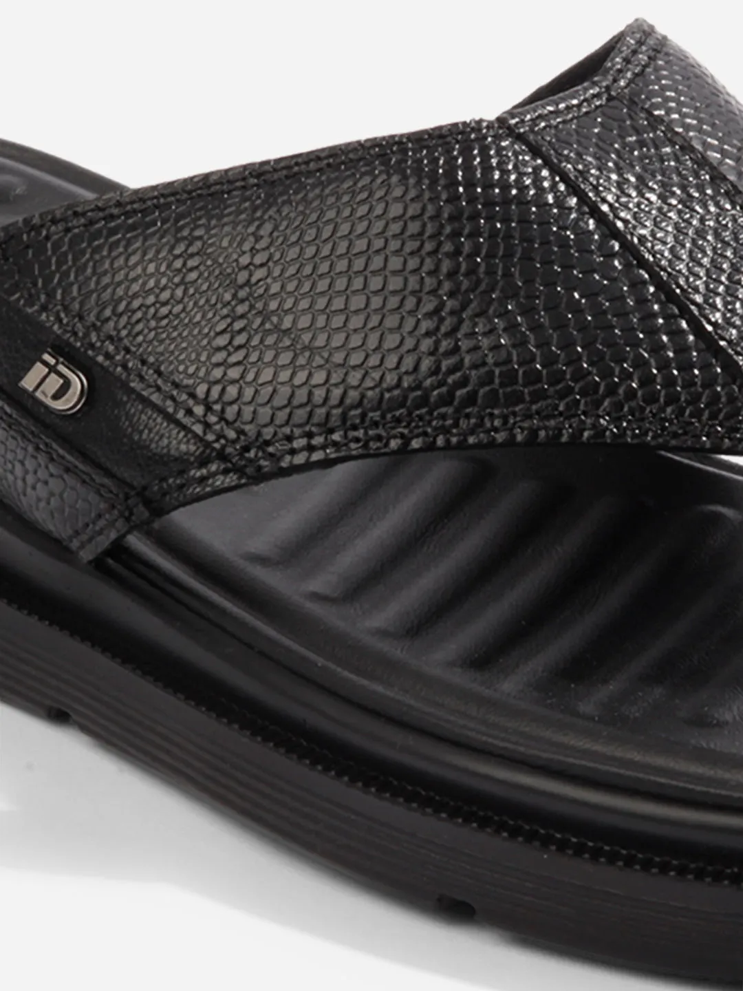 Men Black Sandal / Slipper (ID4234)