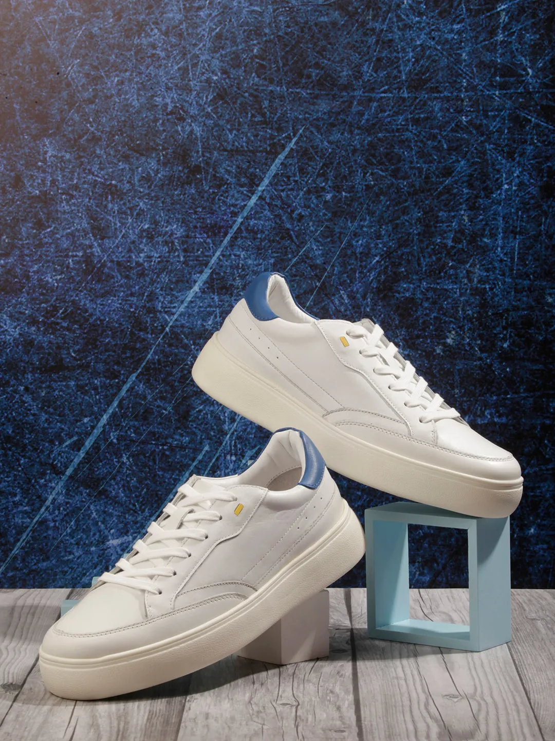 Men White Leather Sneaker (ID3091)